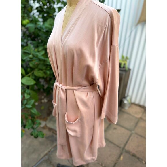 NWOT Quince Blush Pink Silk Long Sleeve Above the Knee Wrap Robe Size One Size - Picture 7 of 13